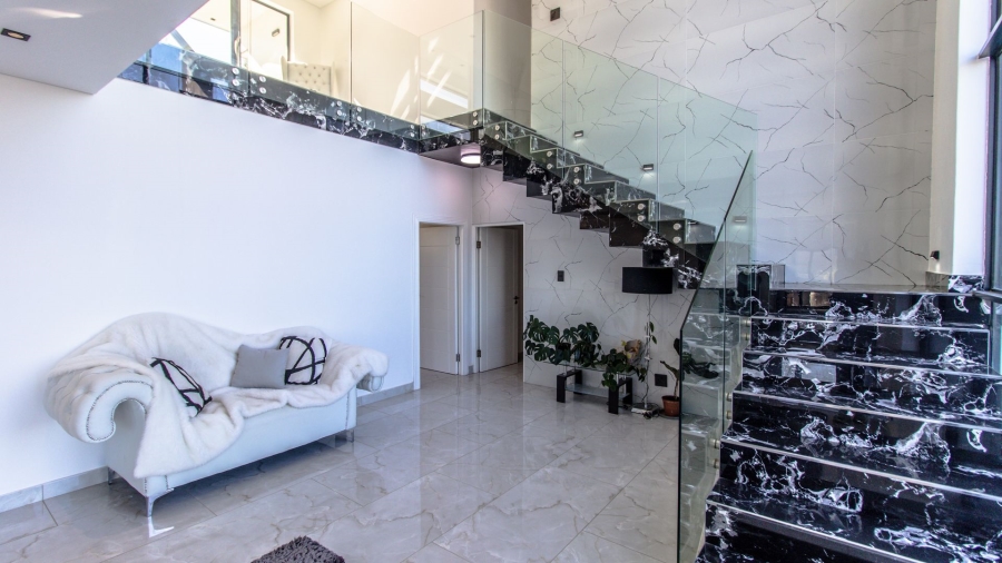 5 Bedroom Property for Sale in Fairhaven Country Estate Western Cape